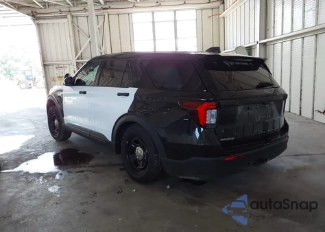 2025 Ford Police Interceptor из США, поврежденный, VIN 1FM5K8AB1SGA33769